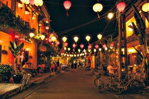 Hoi An Ancient Town Welcomes New Year 2019 By 3,000 Lanterns