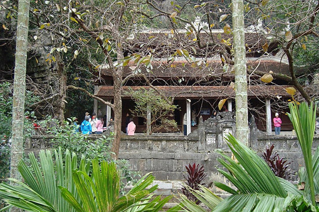 ha pagoda bich dong pagoda