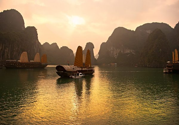 halong bay at sunrise