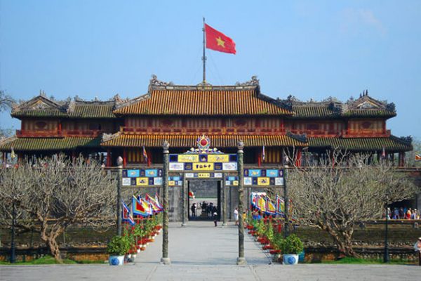 Hue Vespa Tour around Hue Citadel