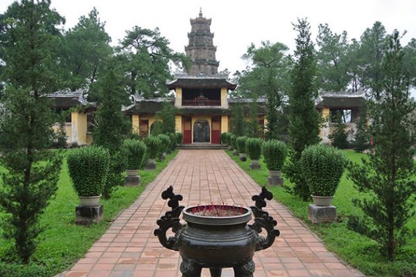 Thien Mu Pagoda Hue Tour by Vespa