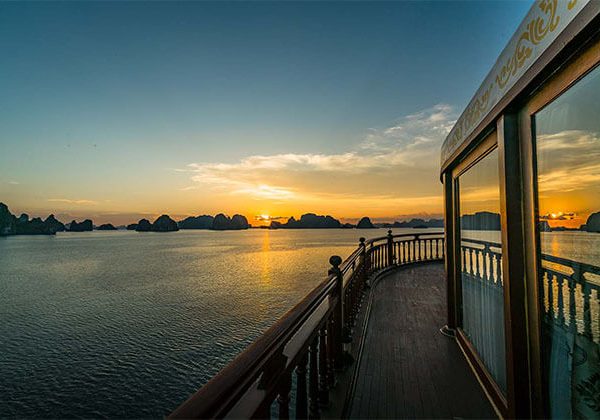 Sundeck Halong Bay in Vietnam Luxury Tour