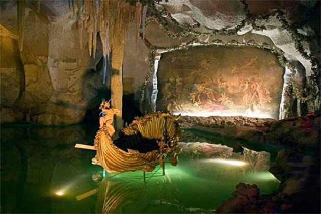 Huong Tich Cave - Vietnam Cambodia Itinerary