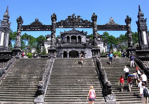 King Khai Dinh Tomb - Vietnam cambodia tours