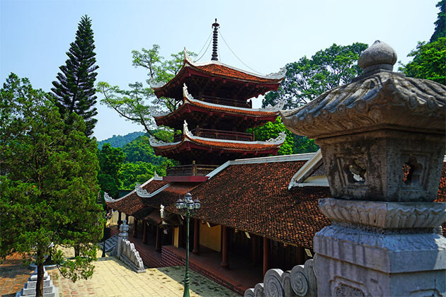 Thien Mu Pagoda - Vietnam cambodia itinenary