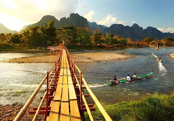 Vang Vieng Laos Tour