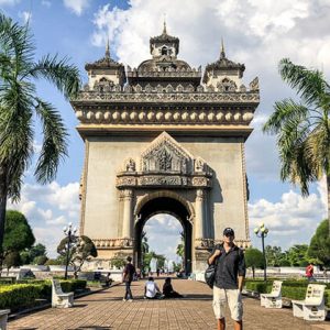 Vientuance's own Arc de Triumph Laos Tour