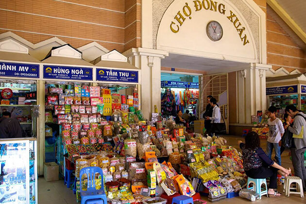 Dong Xuan Market - Vietnam tour package