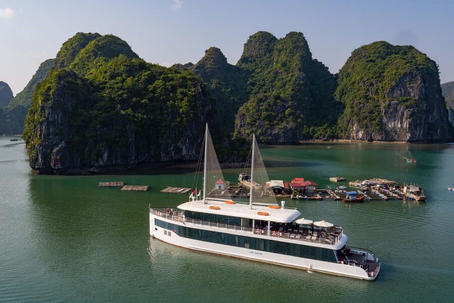 Halong Sail cruises - Vietnam tour operator