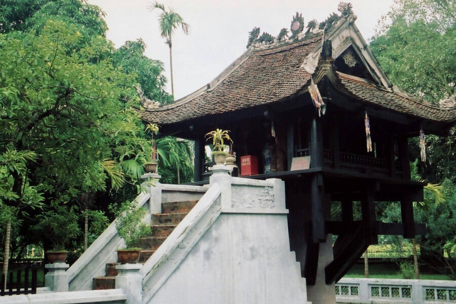 One Pillar pagoda - Vietnam tour operator