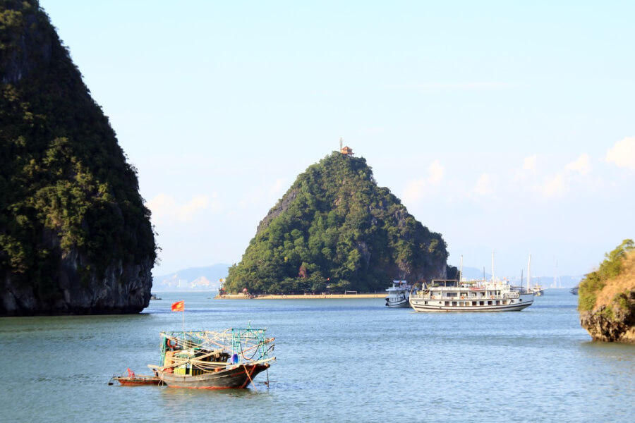 Titop Island - Vietnam tour operator