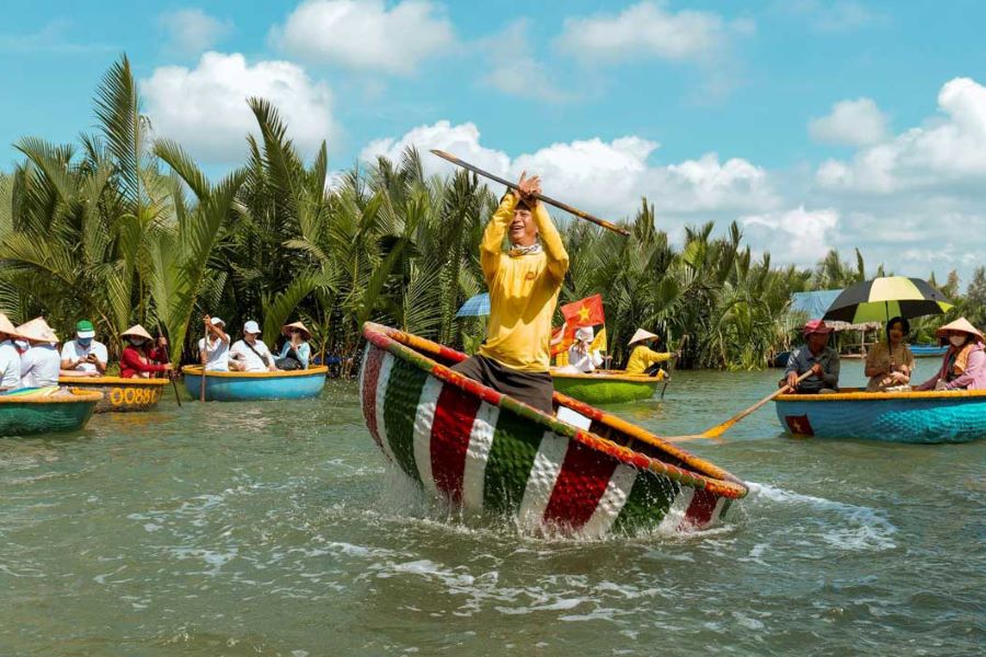 boat tour in hoi an - Vietnam tour package