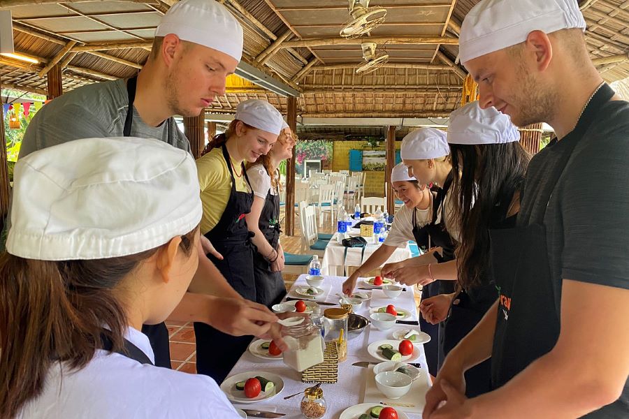 cooking class in hoi an - Vietnam tour package