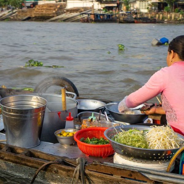 Cai Rang floating market - Vietnam classic tour