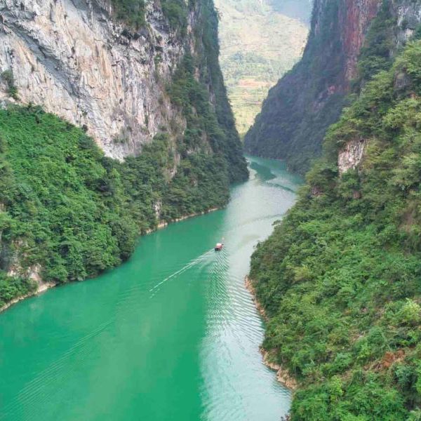 Nho Que River - Vietnam tour package