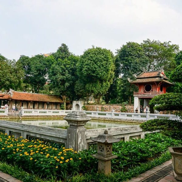 the temple of literature hanoi