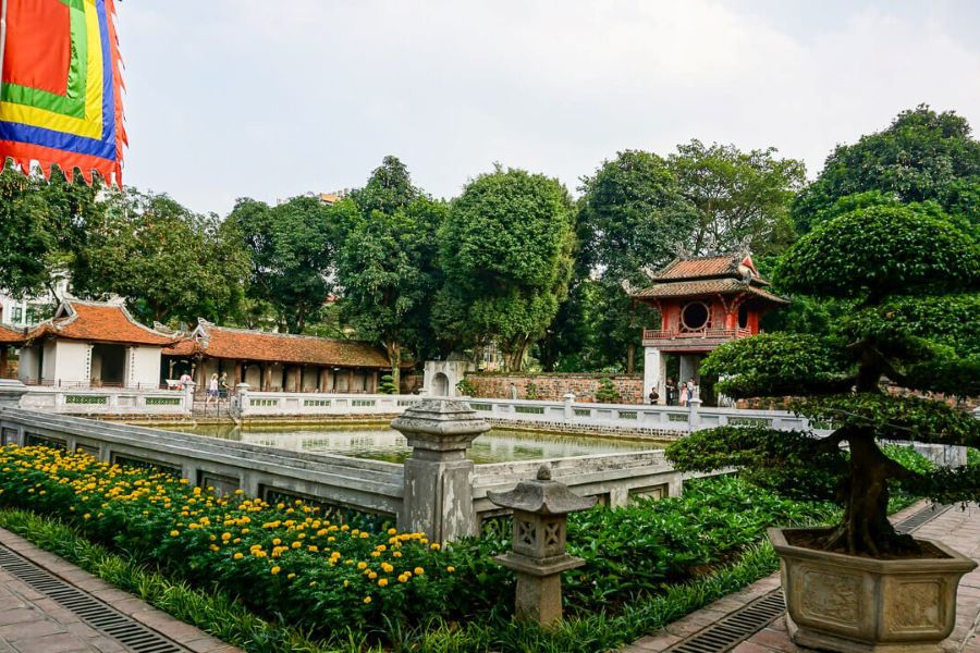 the temple of literature - Vietnam tour package