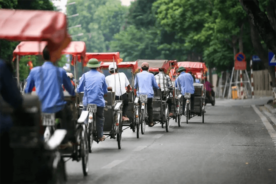 Hanoi Old Quarter cyclo Vietnam tour company