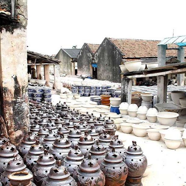 Bat Trang Ceramic village - Vietnam tour package