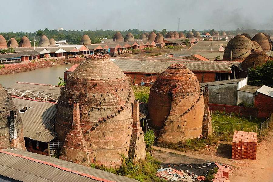 Brick kilns factory in Vinh Long - Multi country tour