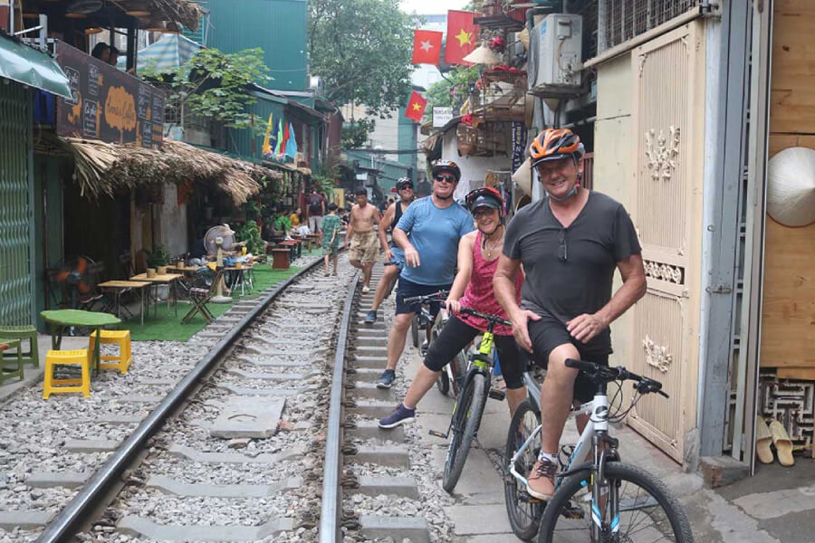 Hanoi Red River Bike Tour - Best Hanoi day tour