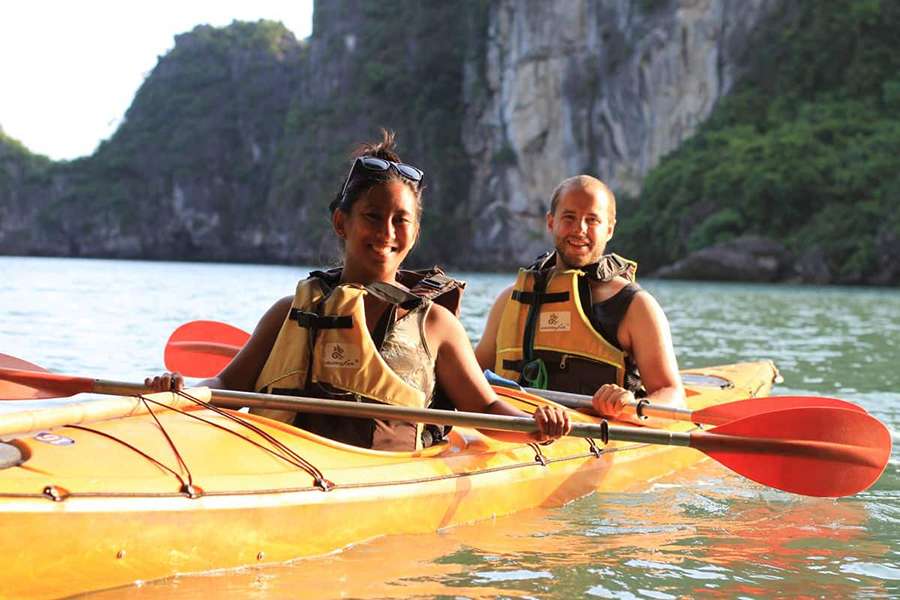 Kayaking Halong Bay-Multi country tour