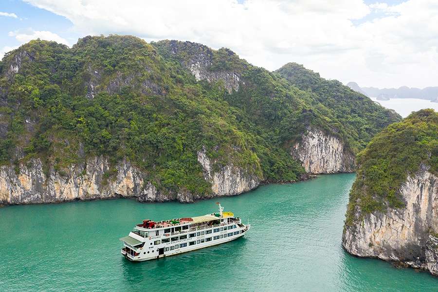 La Regina Royal Cruise - Vietnam tour package