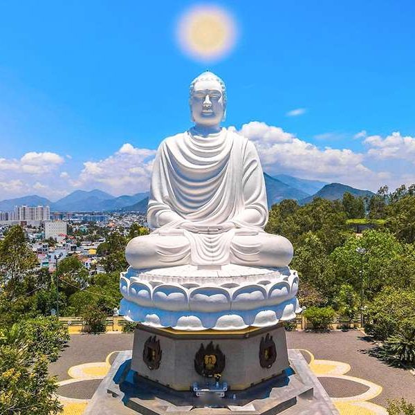 Long Son Pagoda- Vietnam family holidays