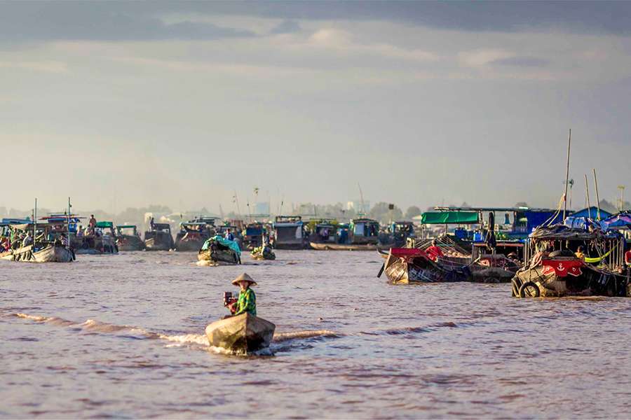 Long Xuyen Floating Market - Multi country tour