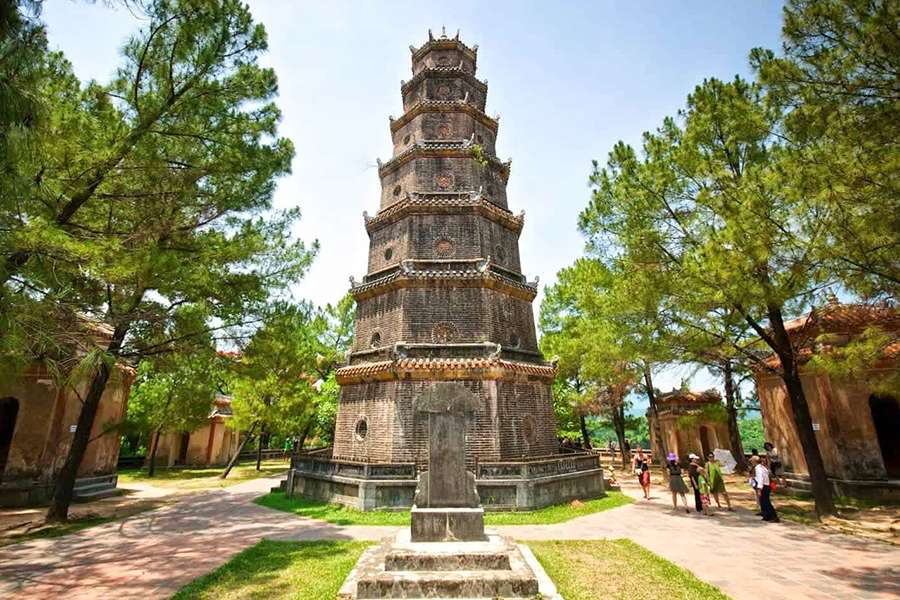 Thien Mu Pagoda - Vietnam tour package