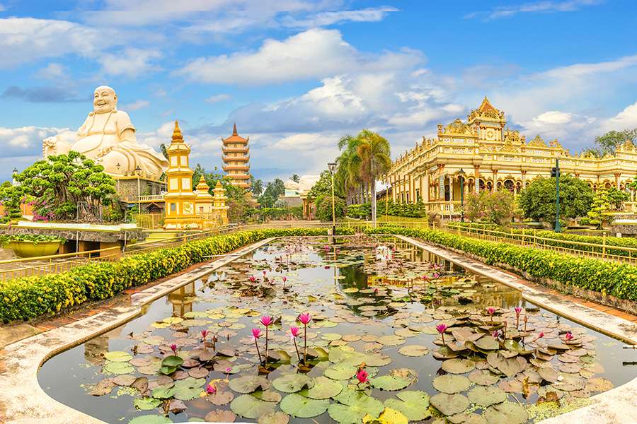 Vinh Trang Pagoda- Vietnam family holiday