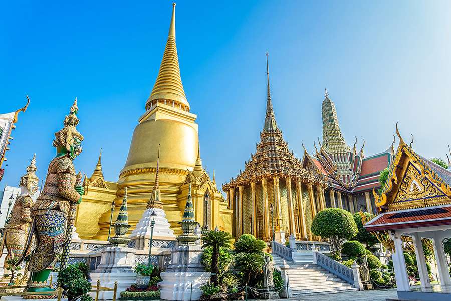 Wat Phra Keo Bang Kok - Multi country tour
