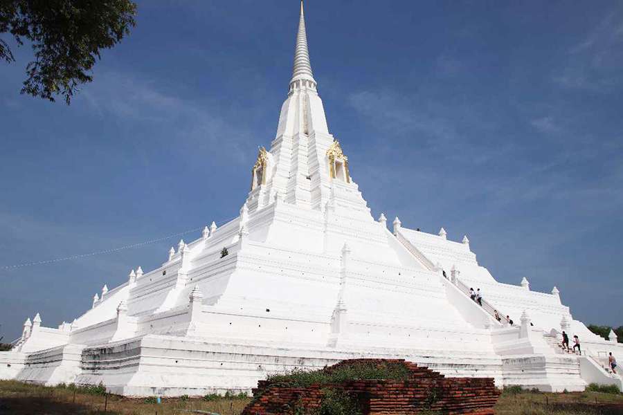 Wat Phu Khao Thong - Multi country tour