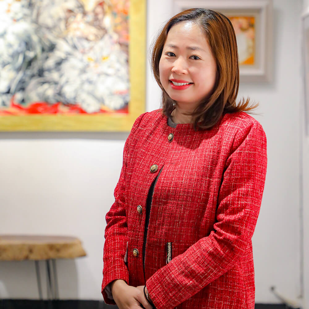 Duong Hong Phuong - Vice Director of Sales