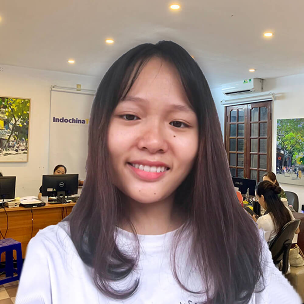 Ms. Ngọc Anh - Tour Operator Staff