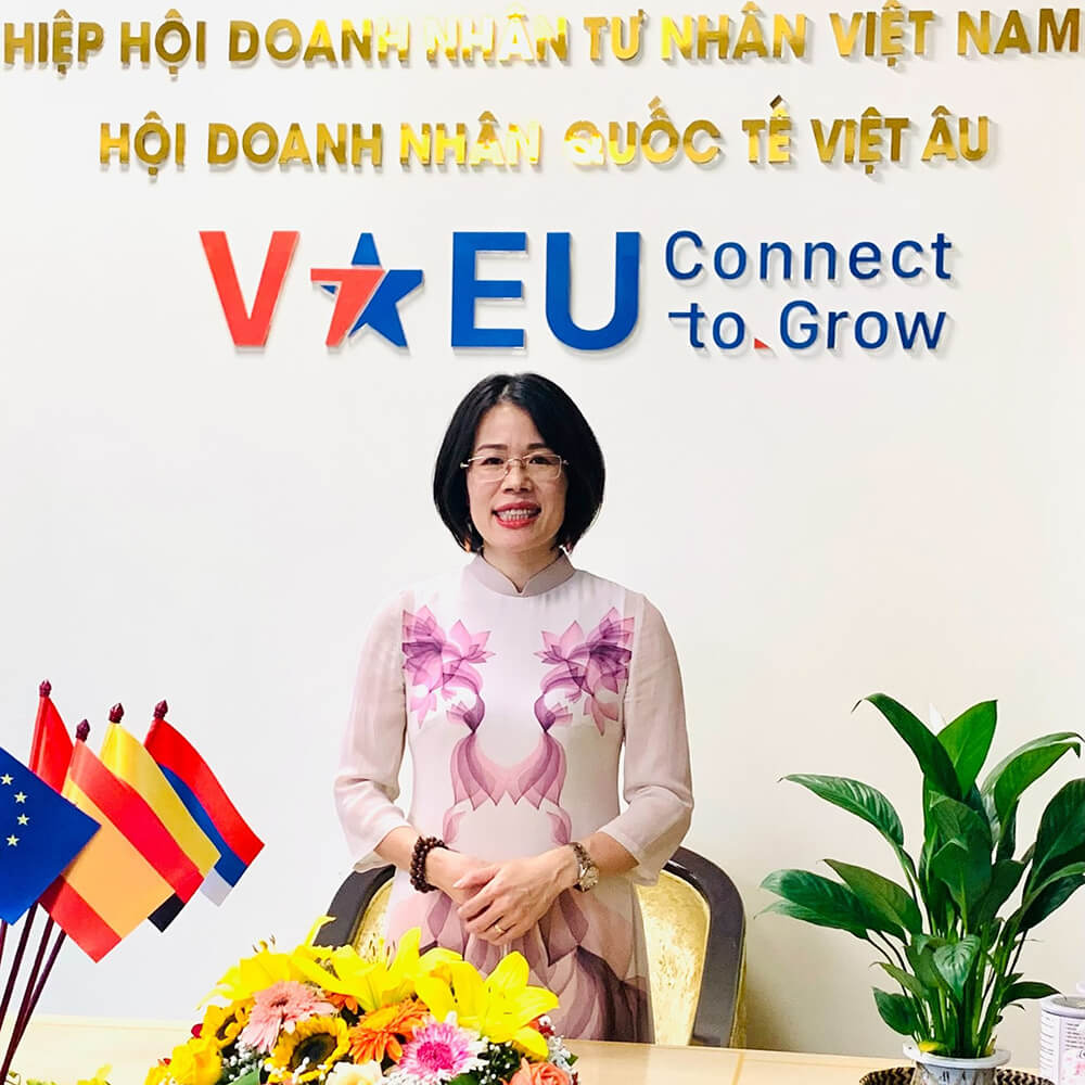 Nguyen Thi Thu Ha CEO