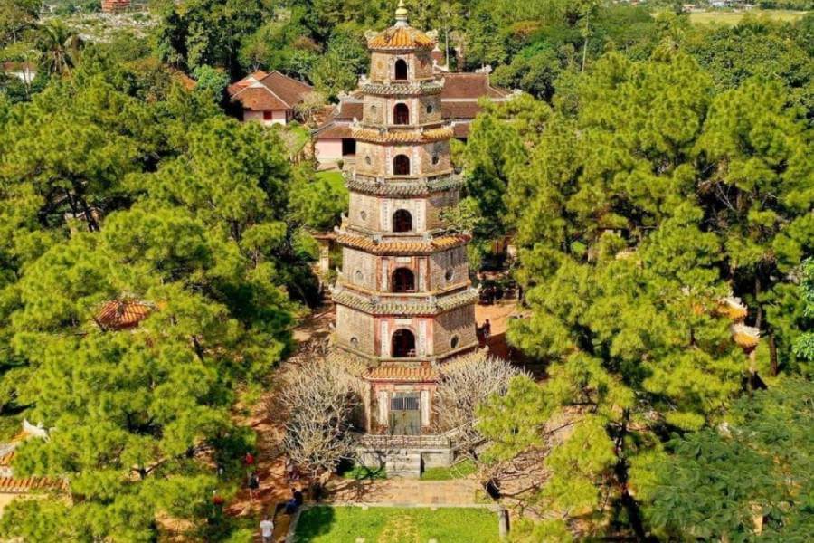 Thien Mu Pagoda - Vietnam Cambodia tours
