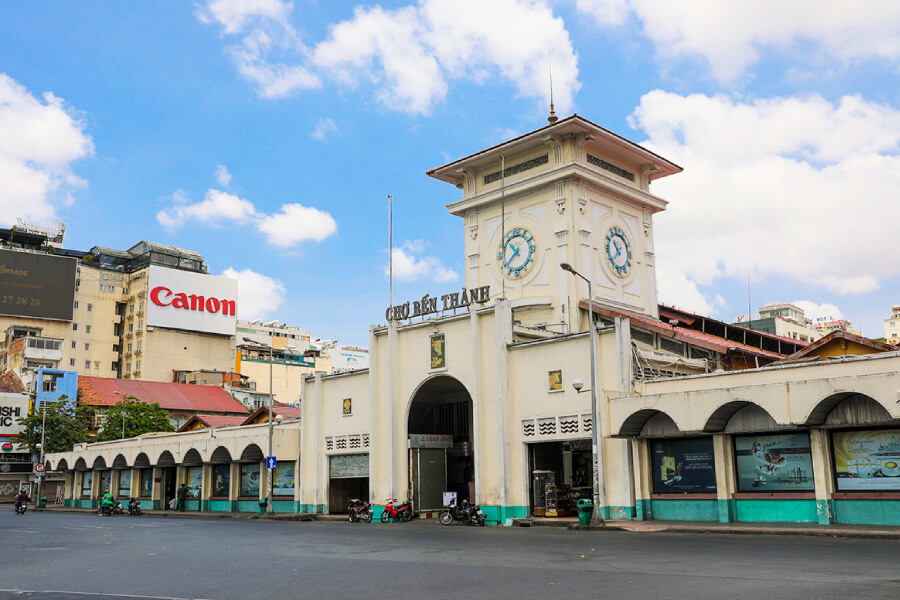 Ben Thanh market - Vietnam family trips