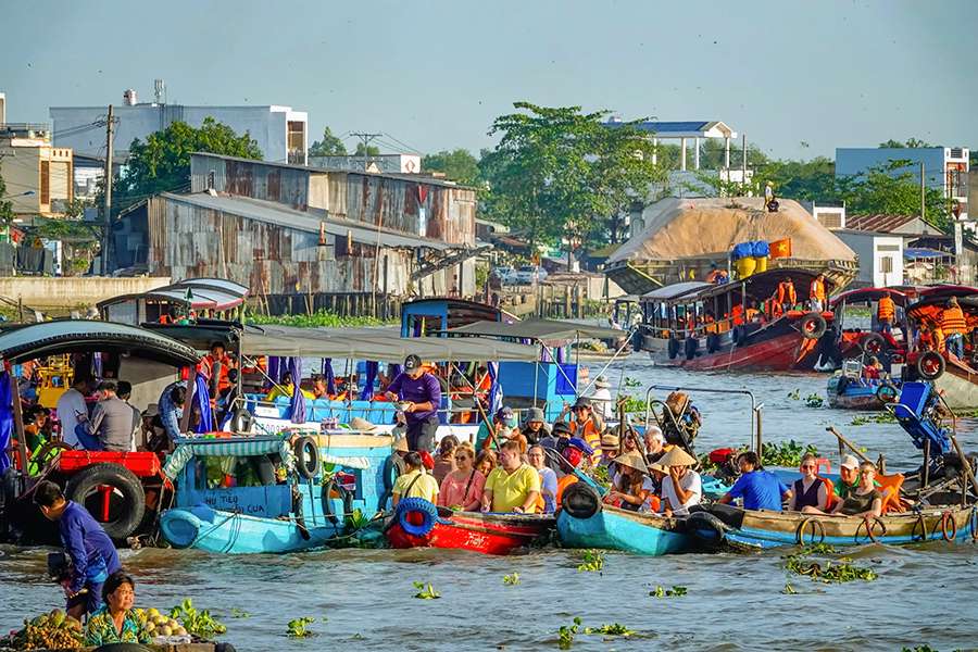 Cai-Rang-Floating-Market-Vietnam-tour-operator
