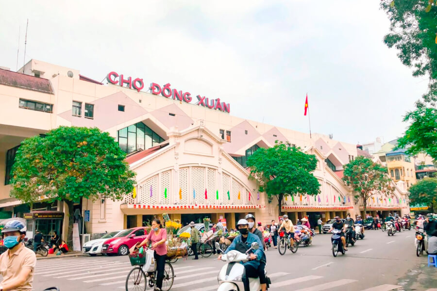 Dong Xuan wholesales market - Vietnam tour operator