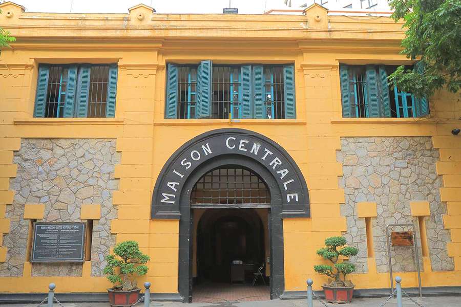 Hoa-Lo-Prison-Vietnam tour operator