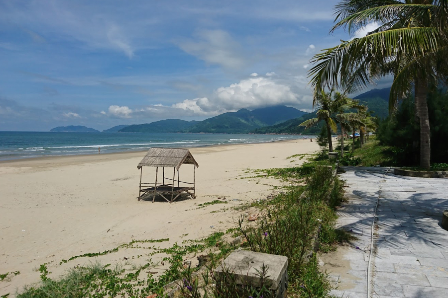 Lang Co Beach - Vietnam tour package