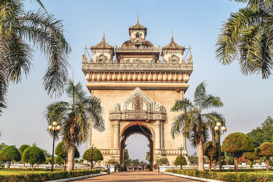 Patuxay Monument - Multi country tour