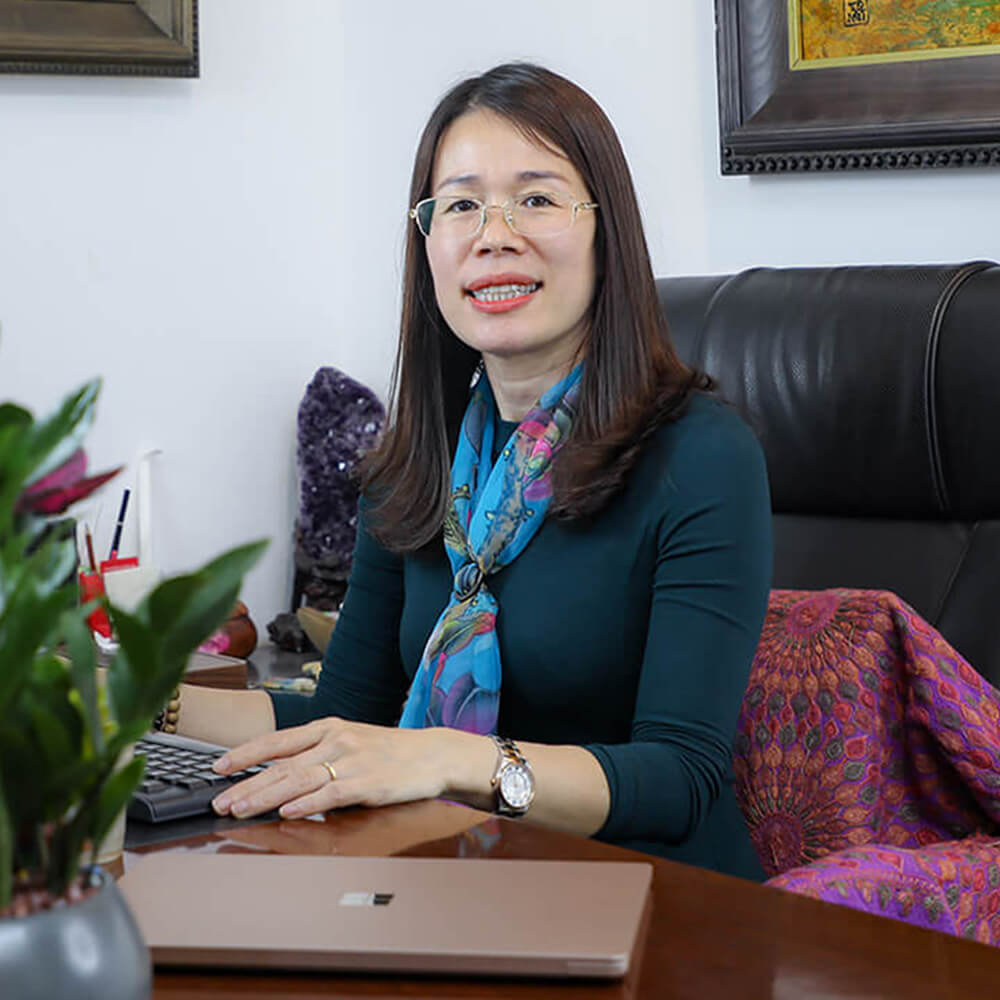 Mrs. Hana Nguyen-CEO of Viet Vision-Travel