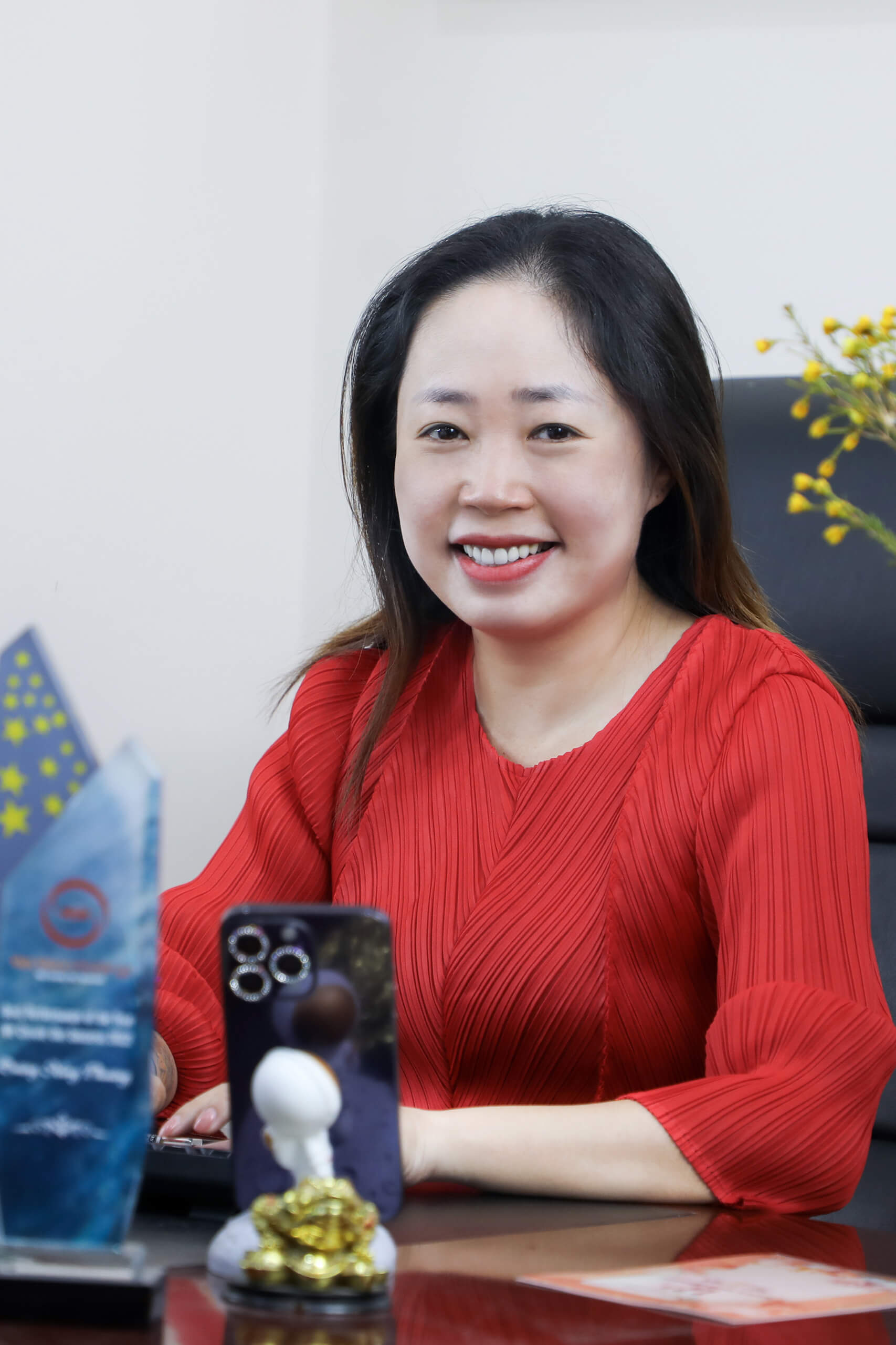Mrs. Jeanny Duong-DOS of Viet Vision Travel