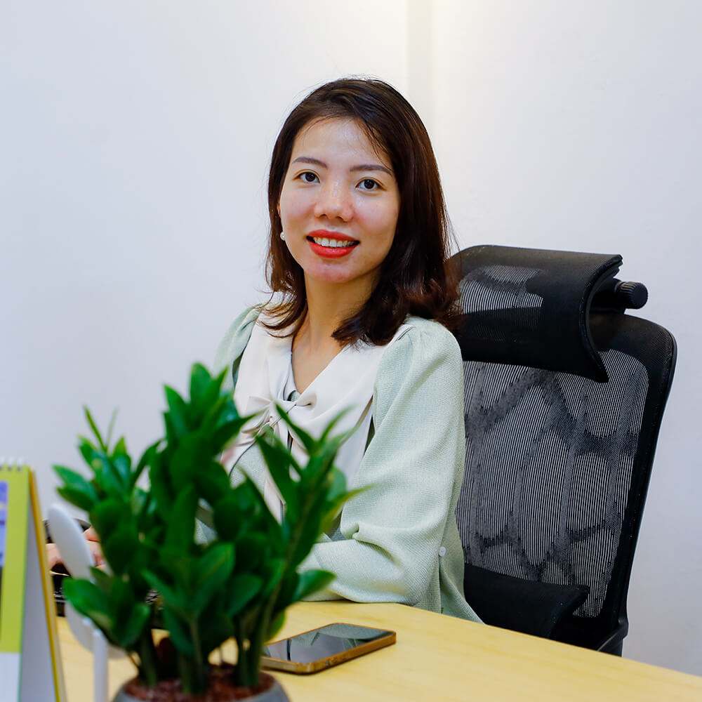 Mrs. Trung Thu-Director of Sales of Domestic Travel