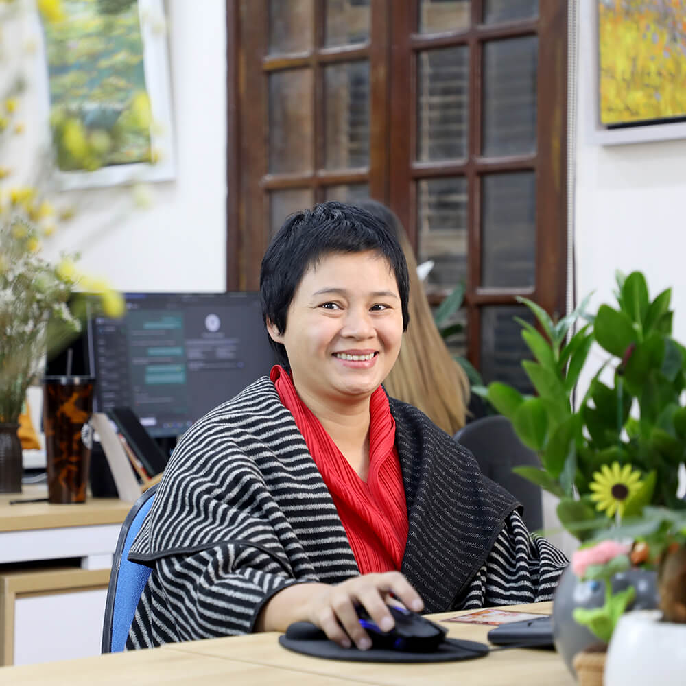 Ms. Sammy Nguyen-Travel Consultant