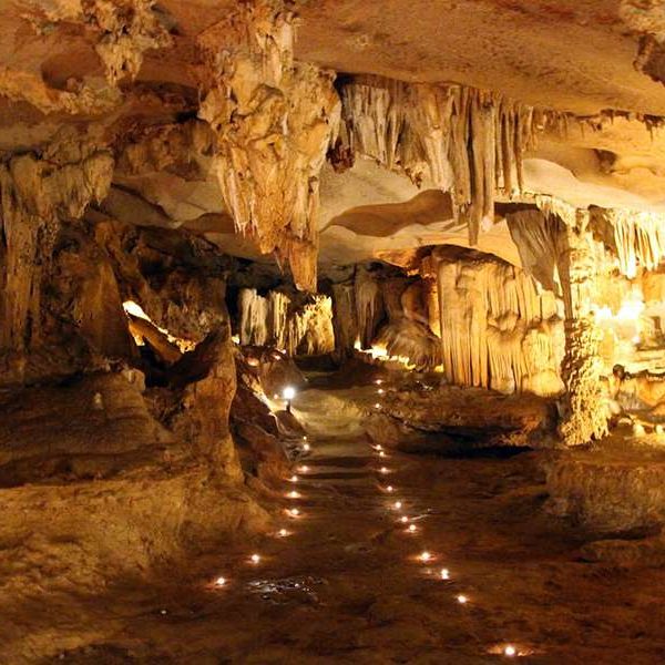 Thien Canh Son Cave - Vietnam tour packages