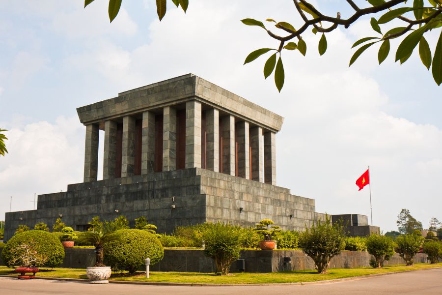 Ho Chi Minh Mausoleum - Vietnam tour packages