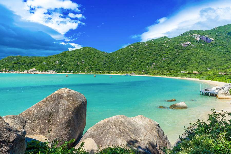 Nha Trang beach - Vietnam tour packages